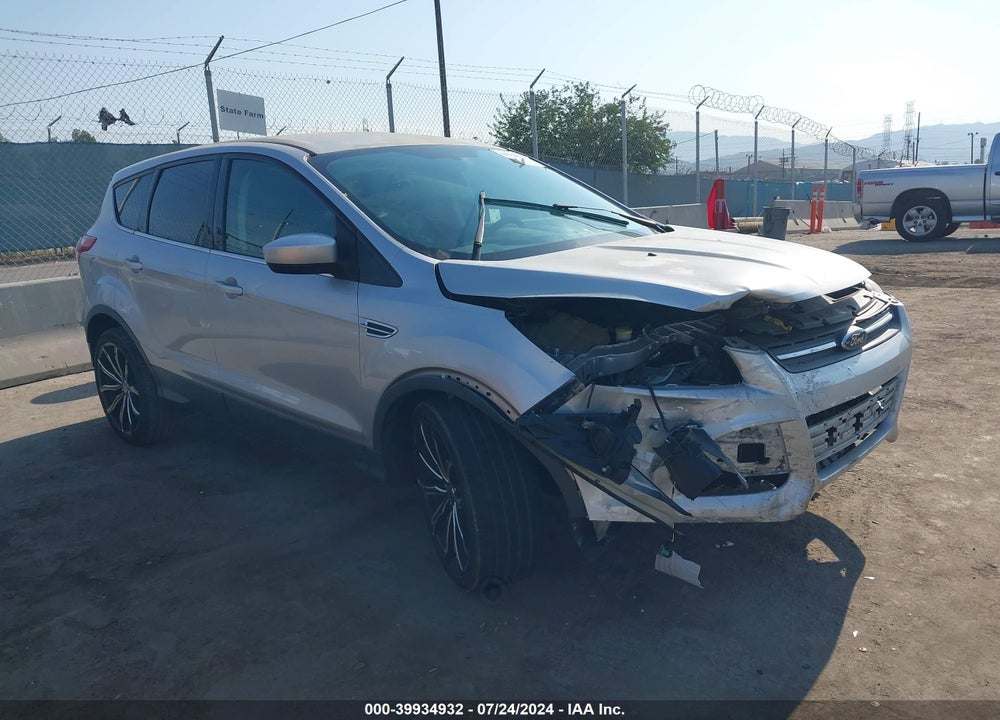 2015 FORD ESCAPE SE VIN: 1FMCU0G93FUA18589