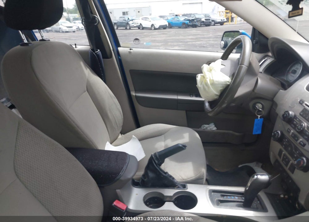 2011 FORD FOCUS SES VIN: 1FAHP3GN0BW100509