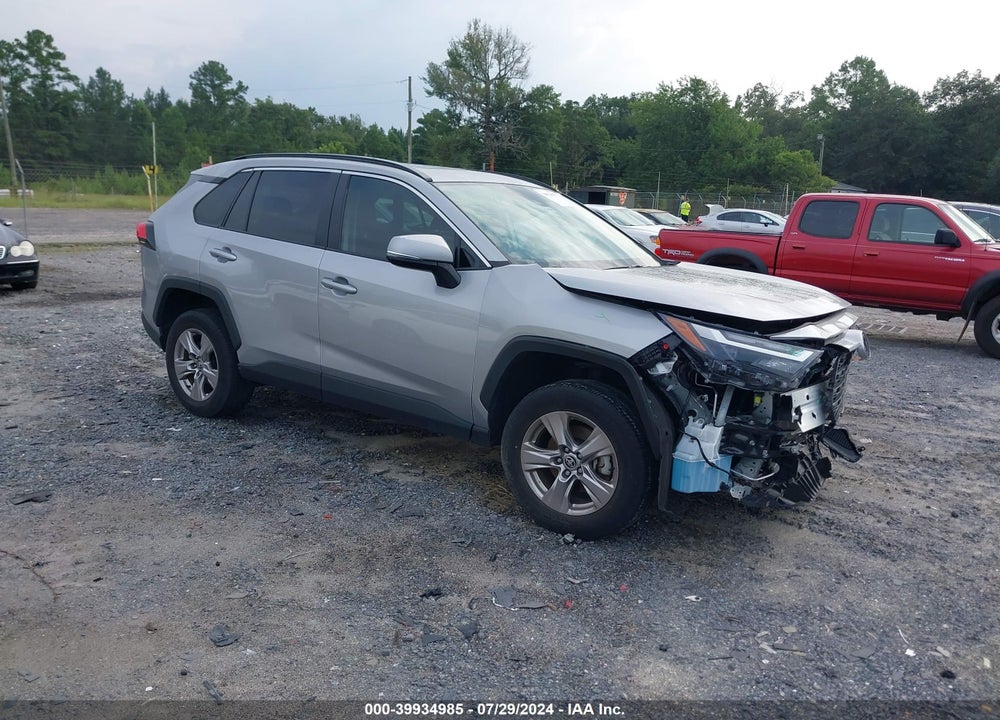 2022 TOYOTA RAV4 XLE VIN: 2T3W1RFV4NC197676