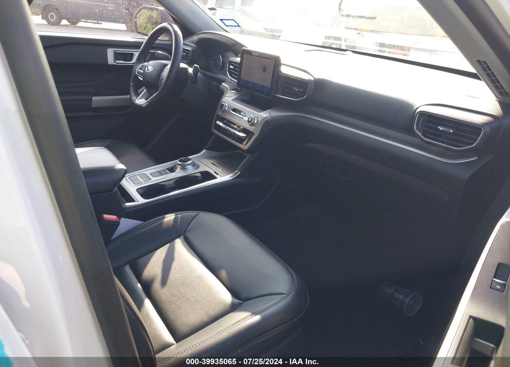 2023 FORD EXPLORER XLT VIN: 1FMSK7DH9PGA24127
