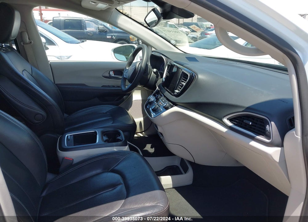 2022 CHRYSLER PACIFICA TOURING L VIN: 2C4RC1BG6NR170973