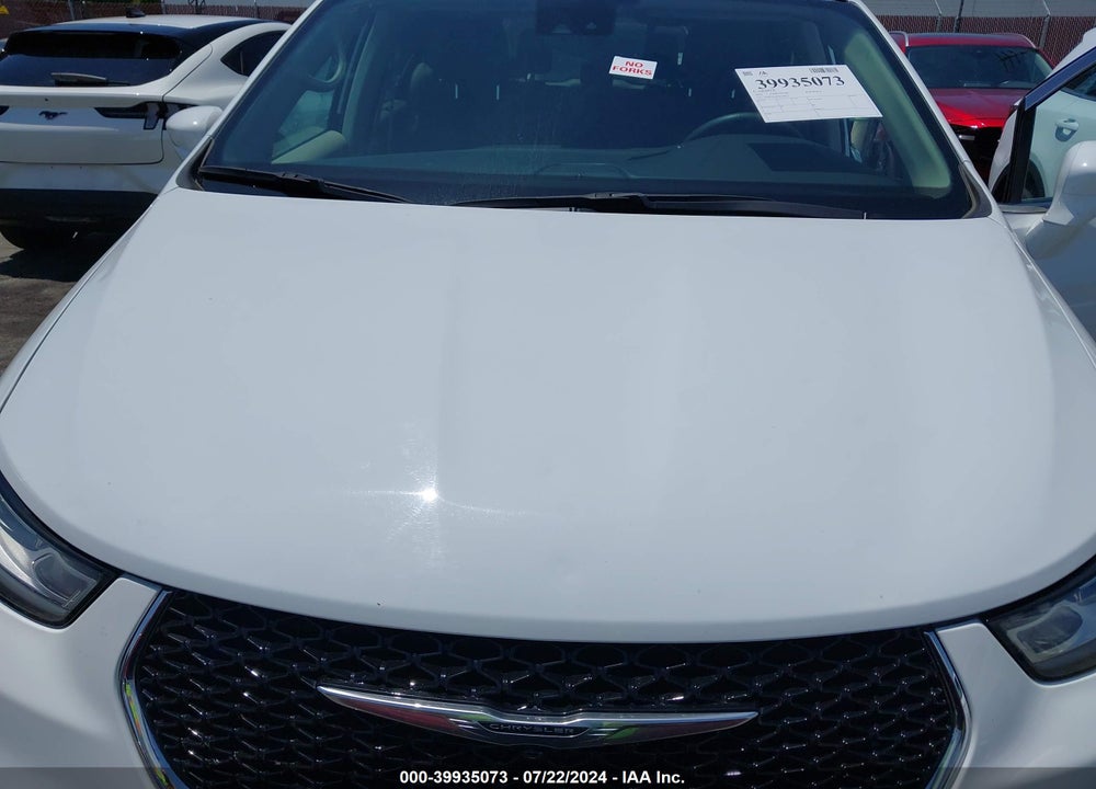 2022 CHRYSLER PACIFICA TOURING L VIN: 2C4RC1BG6NR170973