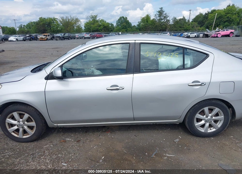 2013 NISSAN VERSA 1.6 SL VIN: 3N1CN7AP2DL824385