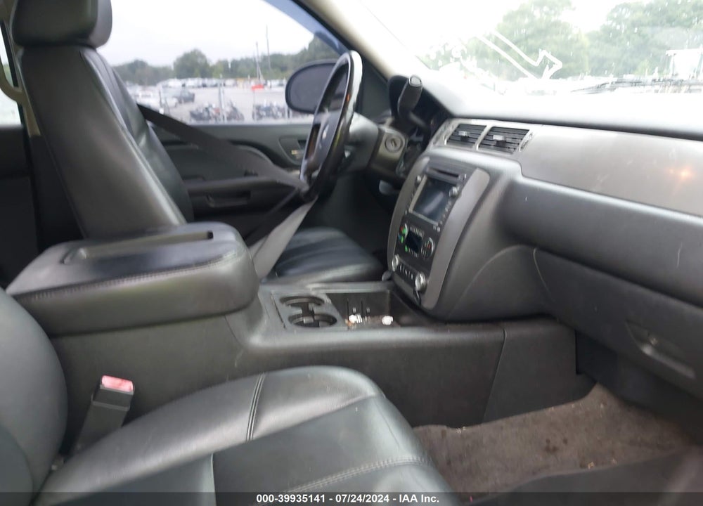 2009 CHEVROLET SUBURBAN 1500 LT2 VIN: 1GNFK26329R276360