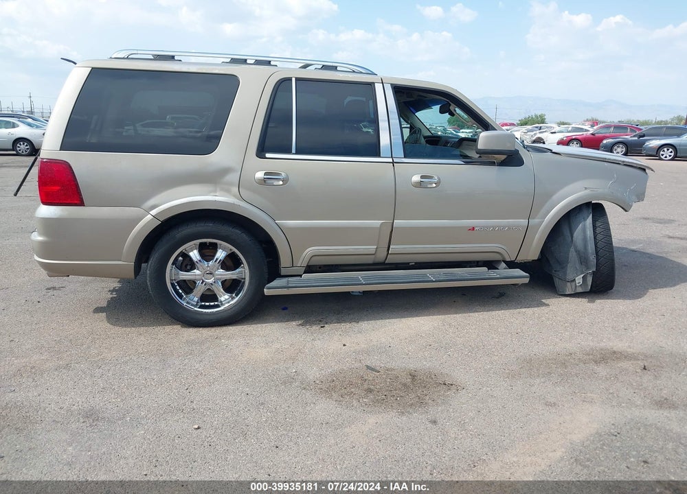 2004 LINCOLN NAVIGATOR VIN: 5LMFU28R24LJ31067