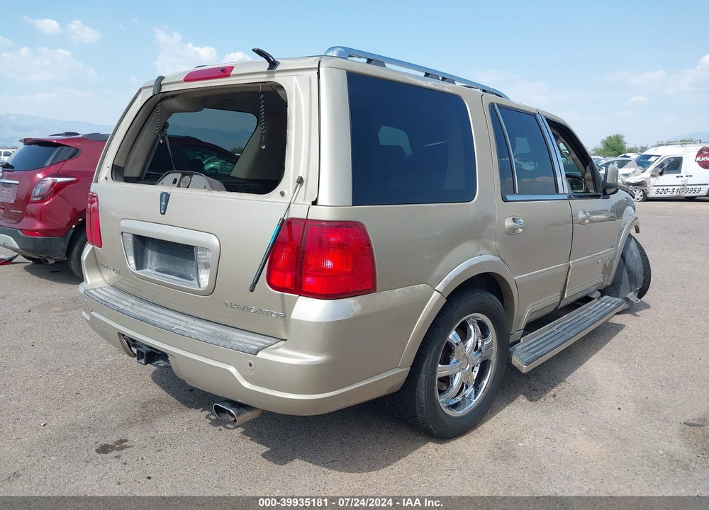 2004 LINCOLN NAVIGATOR VIN: 5LMFU28R24LJ31067