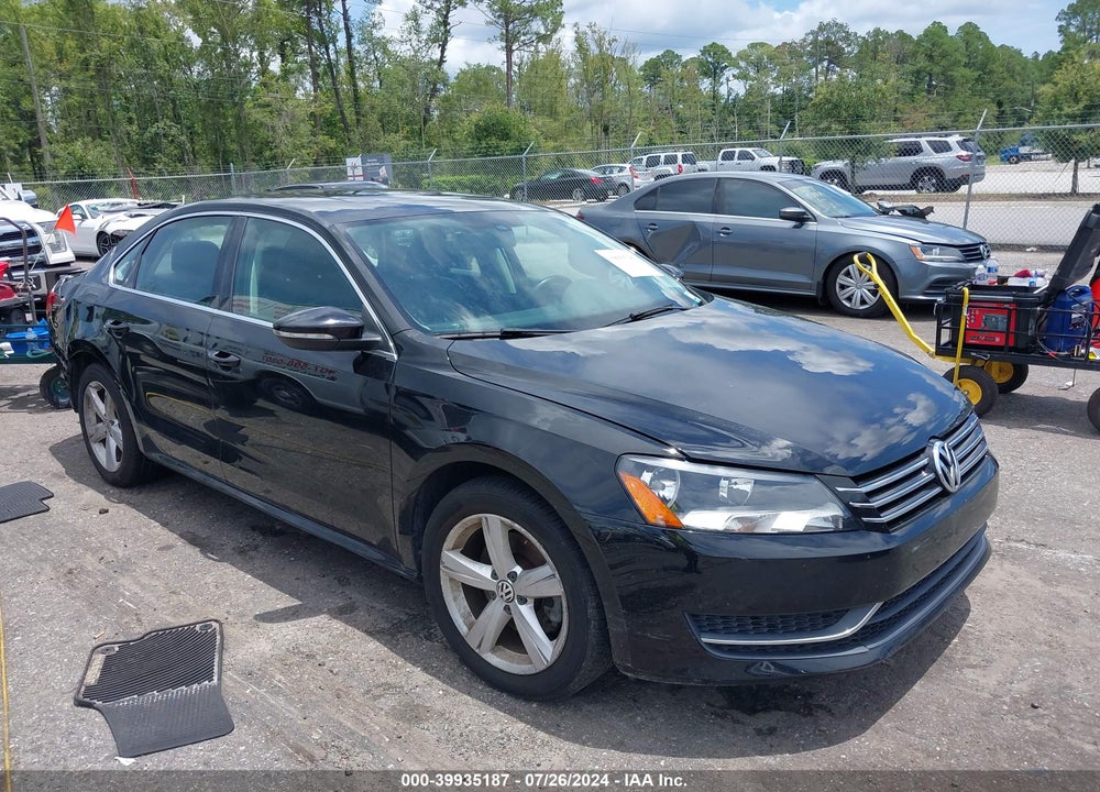 2012 VOLKSWAGEN PASSAT 2.5L SE VIN: 1VWBH7A37CC013041