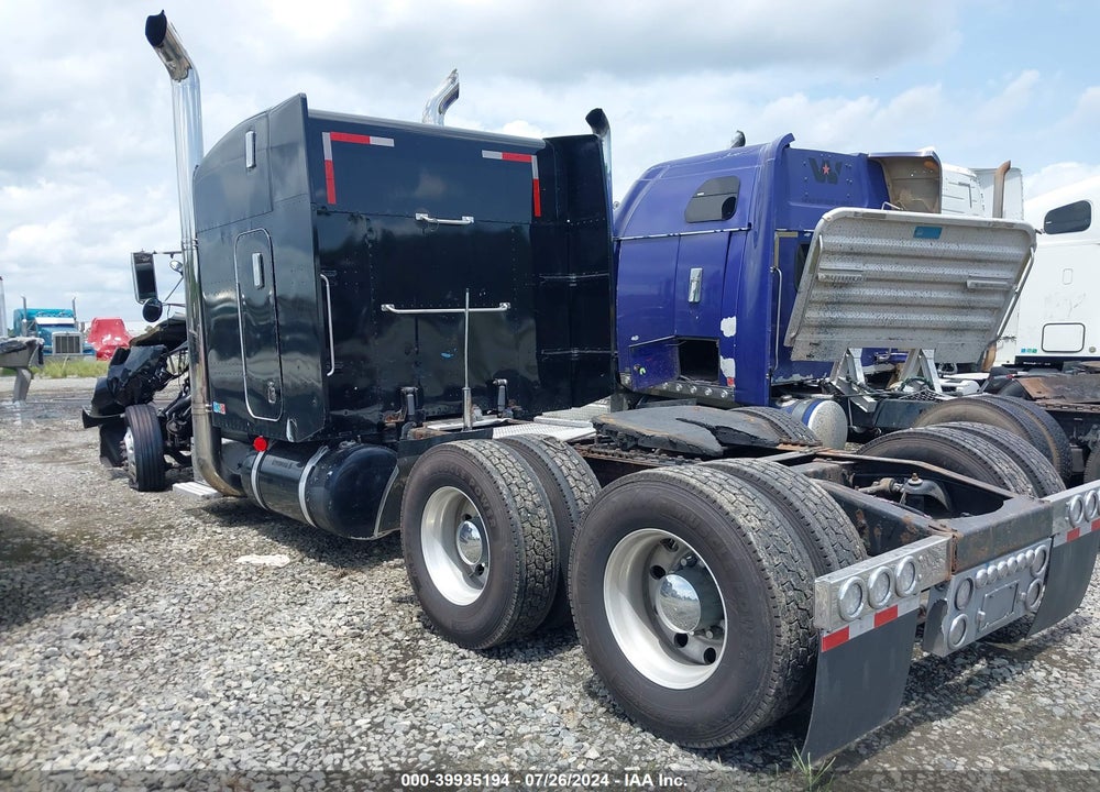 2000 PETERBILT 379 VIN: 1XP5DB9XXYD480797