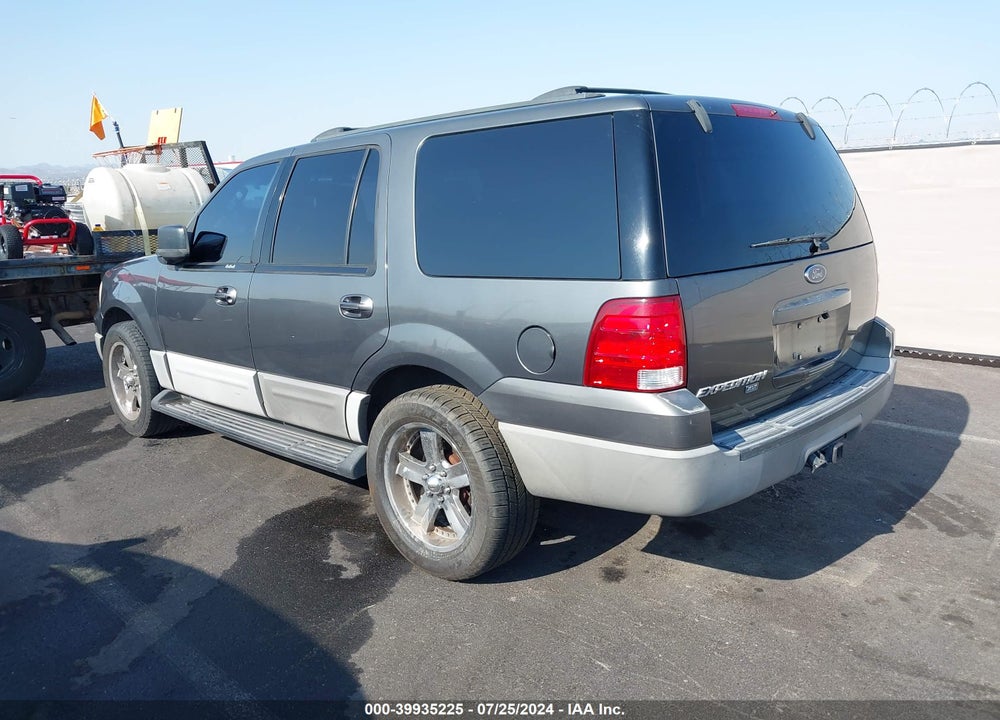 2003 FORD EXPEDITION XLT VIN: 1FMRU15W33LC09892