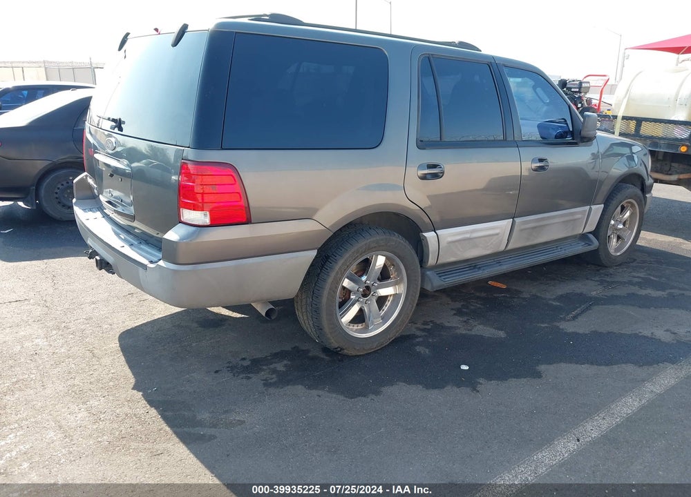 2003 FORD EXPEDITION XLT VIN: 1FMRU15W33LC09892