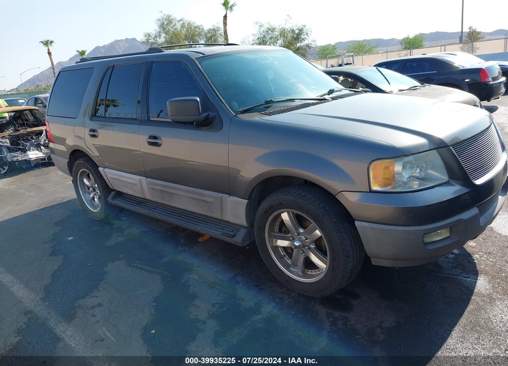 2003 FORD EXPEDITION XLT VIN: 1FMRU15W33LC09892