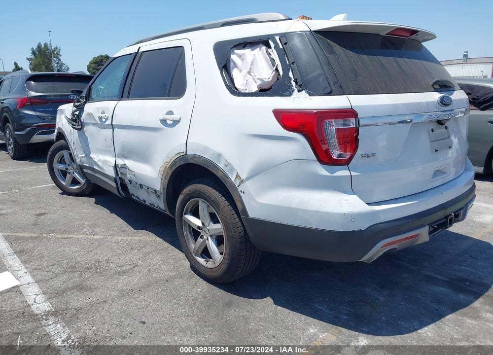 2017 FORD EXPLORER XLT VIN: 1FM5K8D84HGE38629