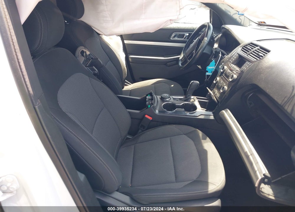 2017 FORD EXPLORER XLT VIN: 1FM5K8D84HGE38629