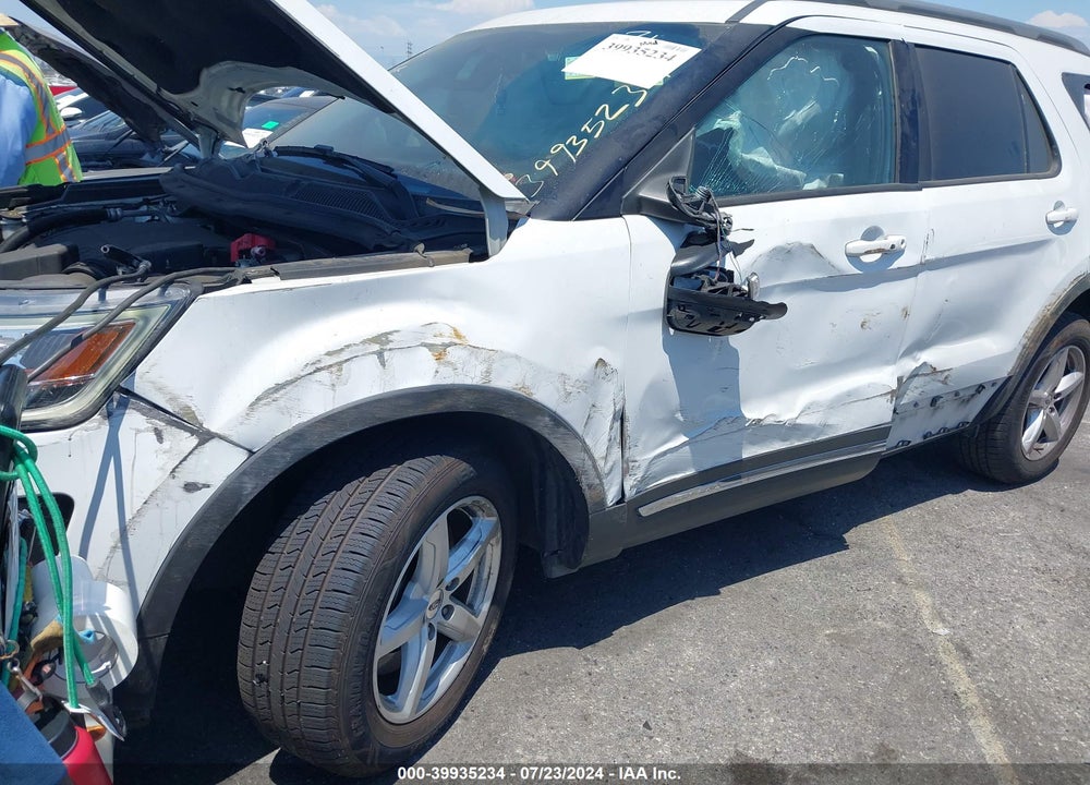 2017 FORD EXPLORER XLT VIN: 1FM5K8D84HGE38629