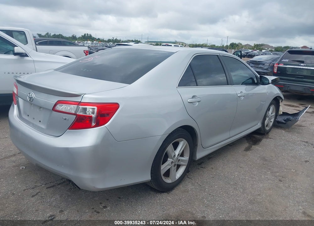 2013 TOYOTA CAMRY SE VIN: 4T1BF1FK2DU264823