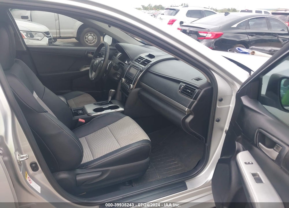2013 TOYOTA CAMRY SE VIN: 4T1BF1FK2DU264823