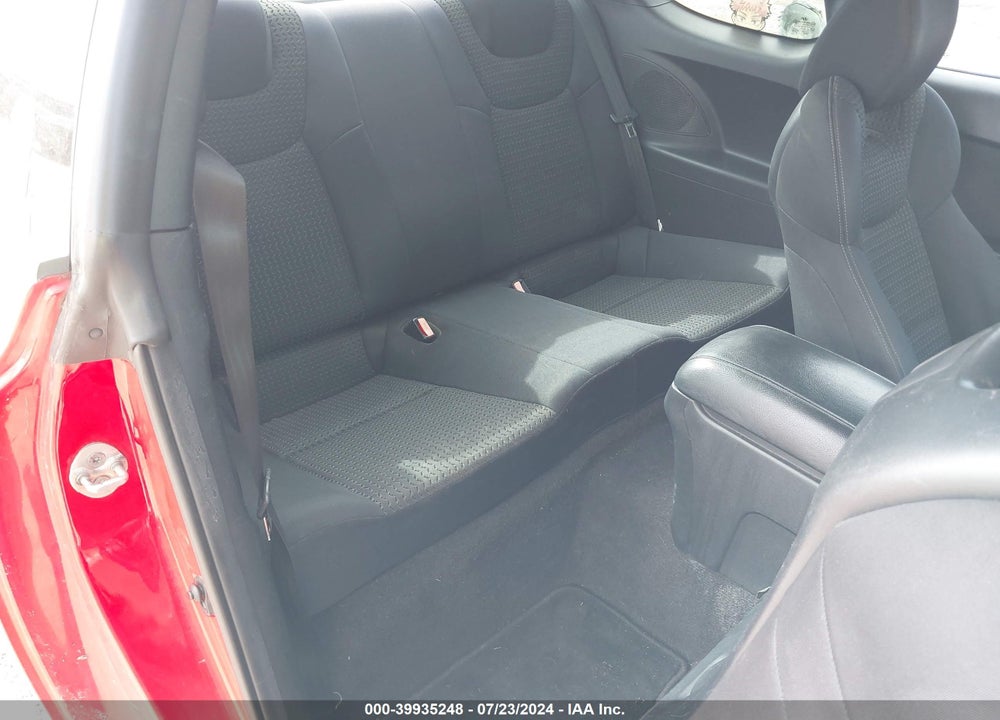 2010 HYUNDAI GENESIS 2.0T PREMIUM VIN: KMHHT6KD8AU015901