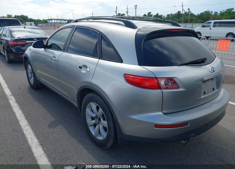 2004 INFINITI FX35 VIN: JNRAS08W24X210507