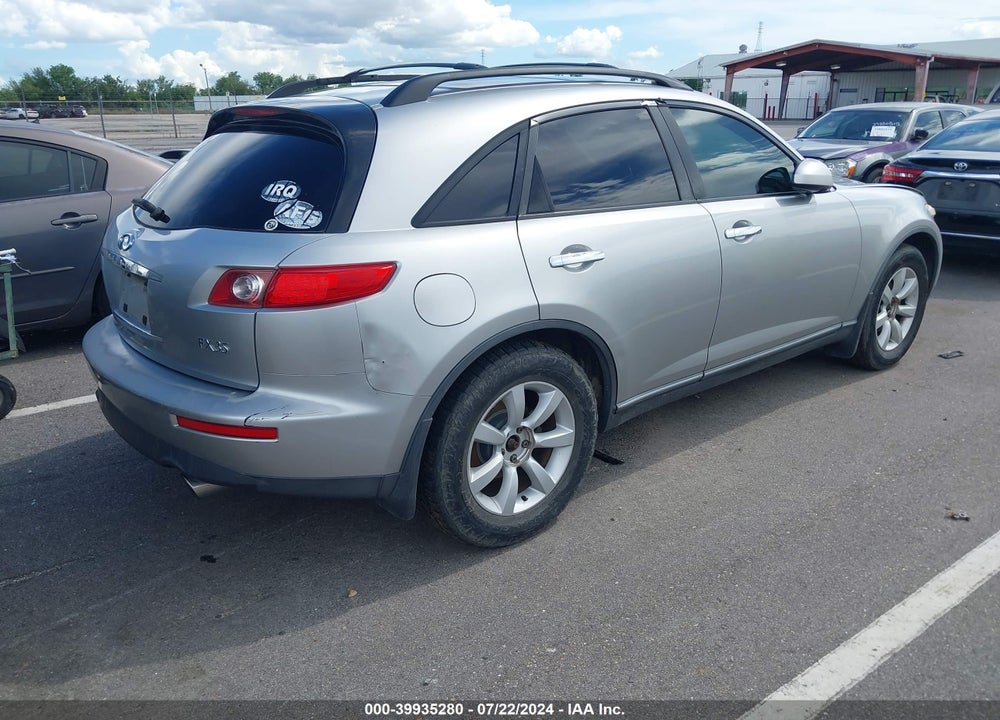 2004 INFINITI FX35 VIN: JNRAS08W24X210507