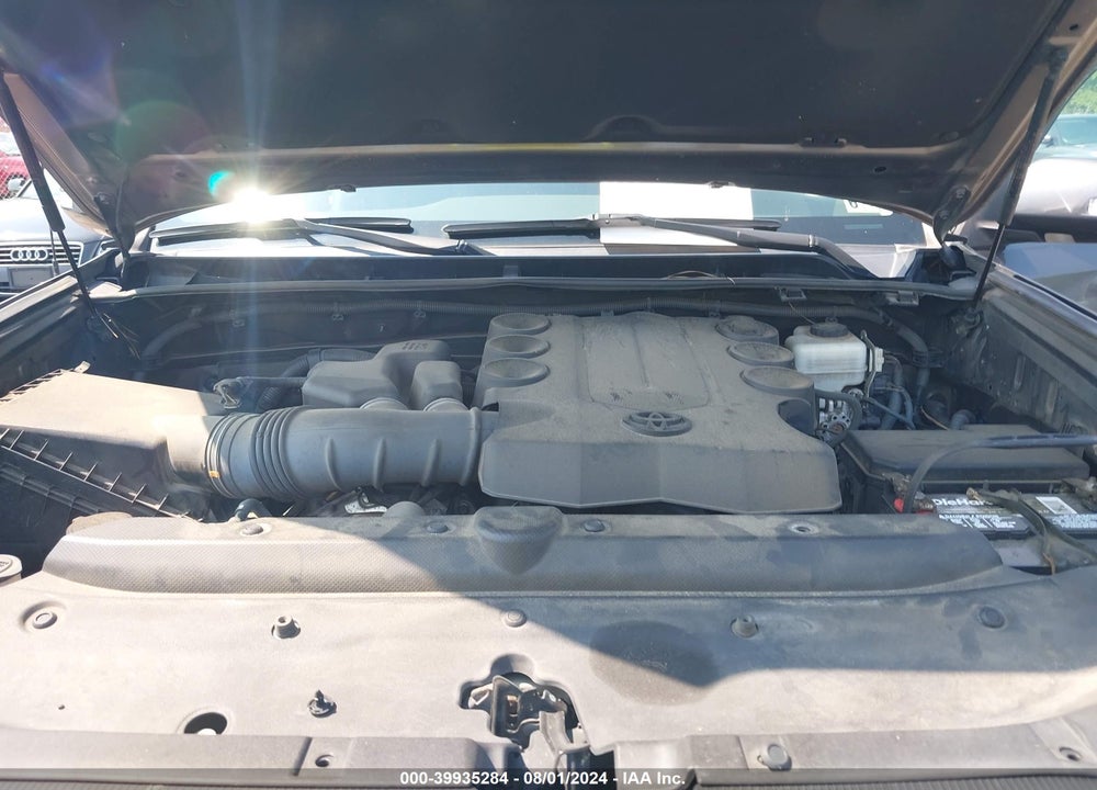 2011 TOYOTA 4RUNNER LIMITED V6 VIN: JTEBU5JR4B5065524