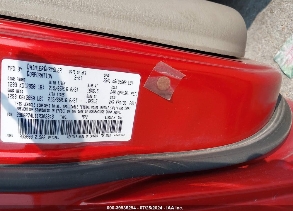 2001 DODGE GRAND CARAVAN EX VIN: 2B8GP74L11R302343