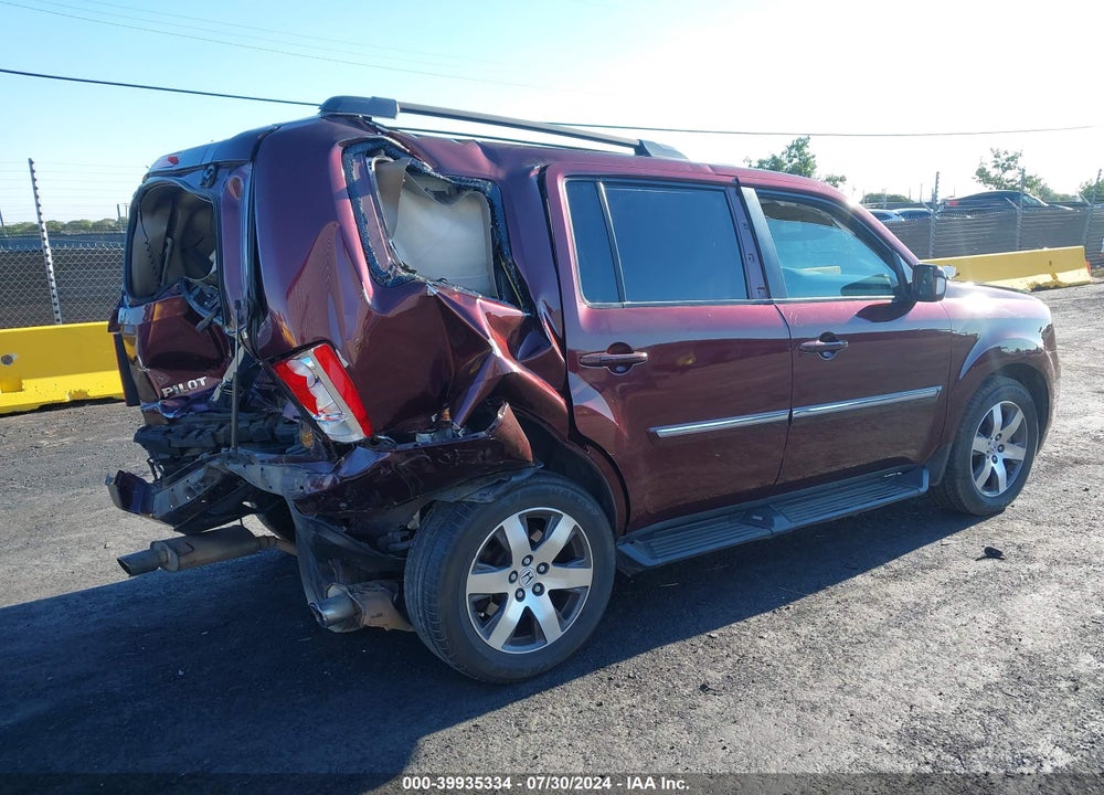 2012 HONDA PILOT TOURING VIN: 5FNYF4H90CB065528