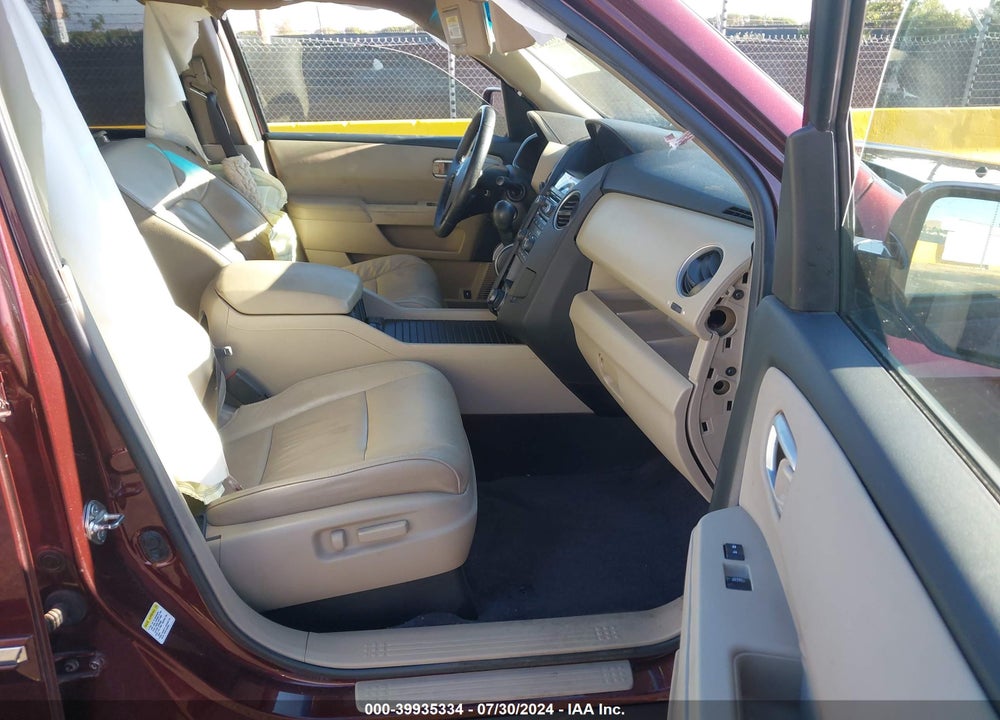 2012 HONDA PILOT TOURING VIN: 5FNYF4H90CB065528