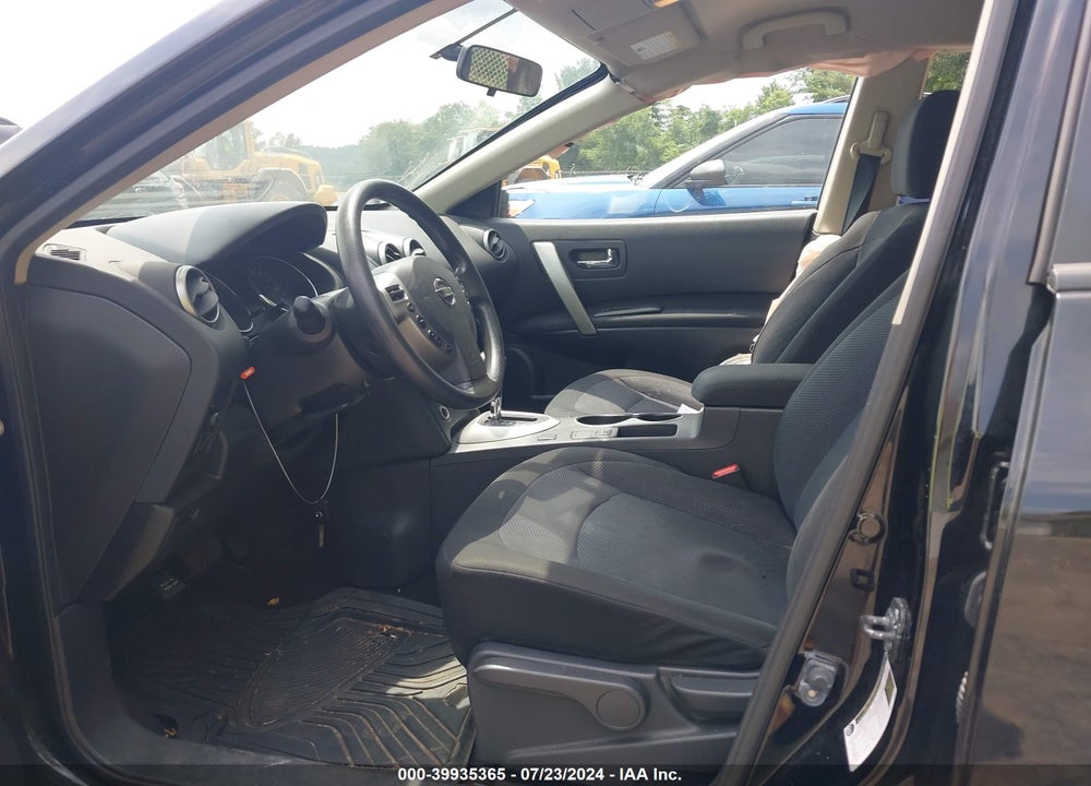 2013 NISSAN ROGUE S VIN: JN8AS5MV4DW661555