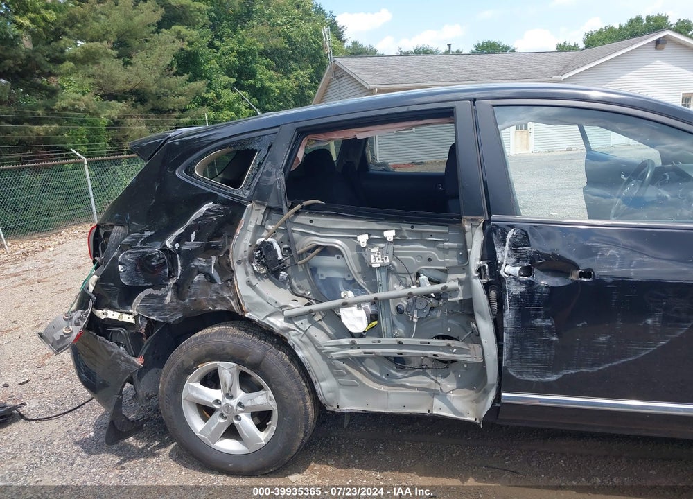 2013 NISSAN ROGUE S VIN: JN8AS5MV4DW661555