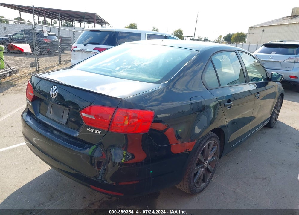 2012 VOLKSWAGEN JETTA 2.5L SE VIN: 3VWDP7AJ3CM426759