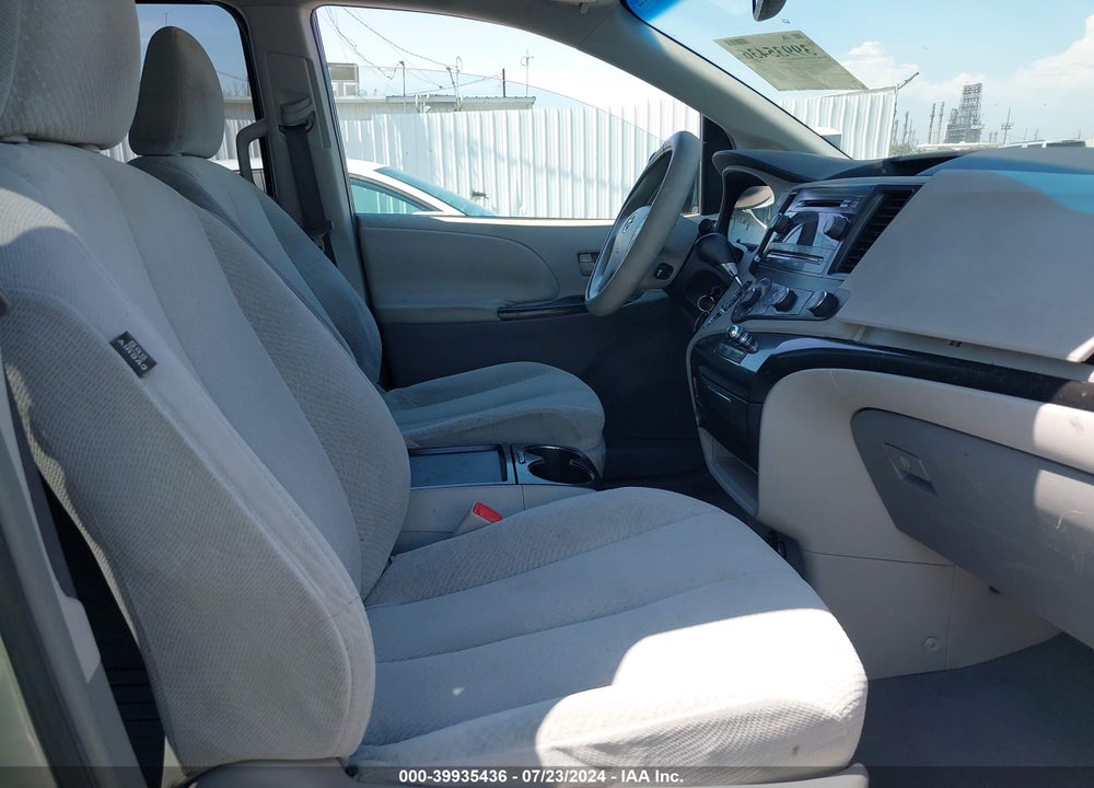 2011 TOYOTA SIENNA LE V6 VIN: 5TDKK3DC2BS056479