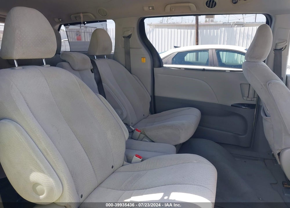 2011 TOYOTA SIENNA LE V6 VIN: 5TDKK3DC2BS056479