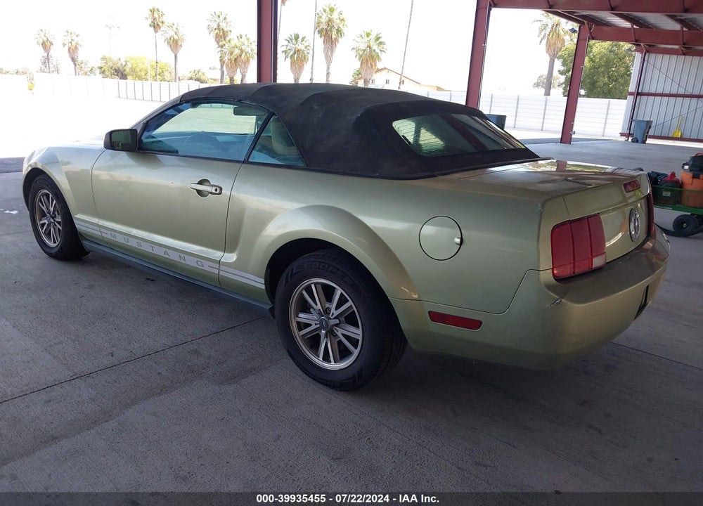 2005 FORD MUSTANG VIN: 1ZVHT84N255247509