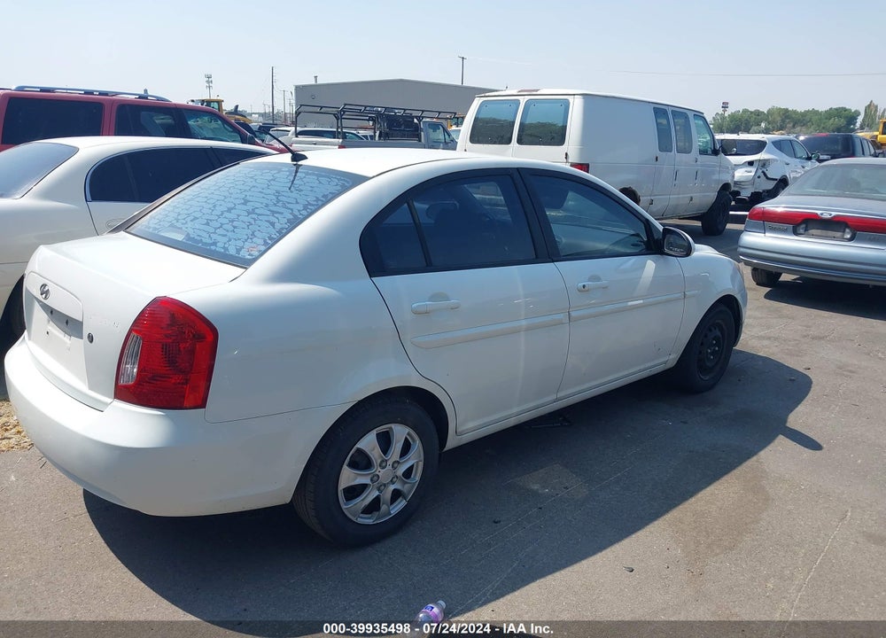 2008 HYUNDAI ACCENT GLS VIN: KMHCN46C88U177659