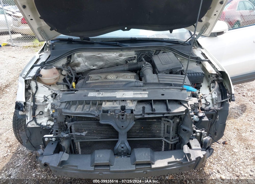 2012 VOLKSWAGEN TIGUAN SEL VIN: WVGBV7AX9CW560093