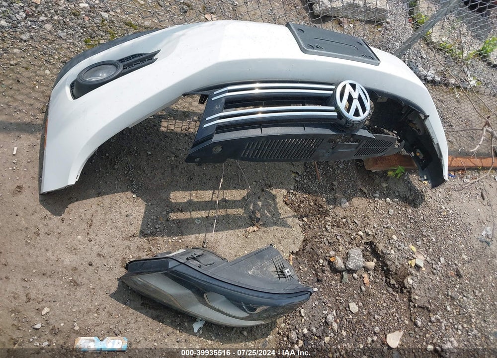2012 VOLKSWAGEN TIGUAN SEL VIN: WVGBV7AX9CW560093