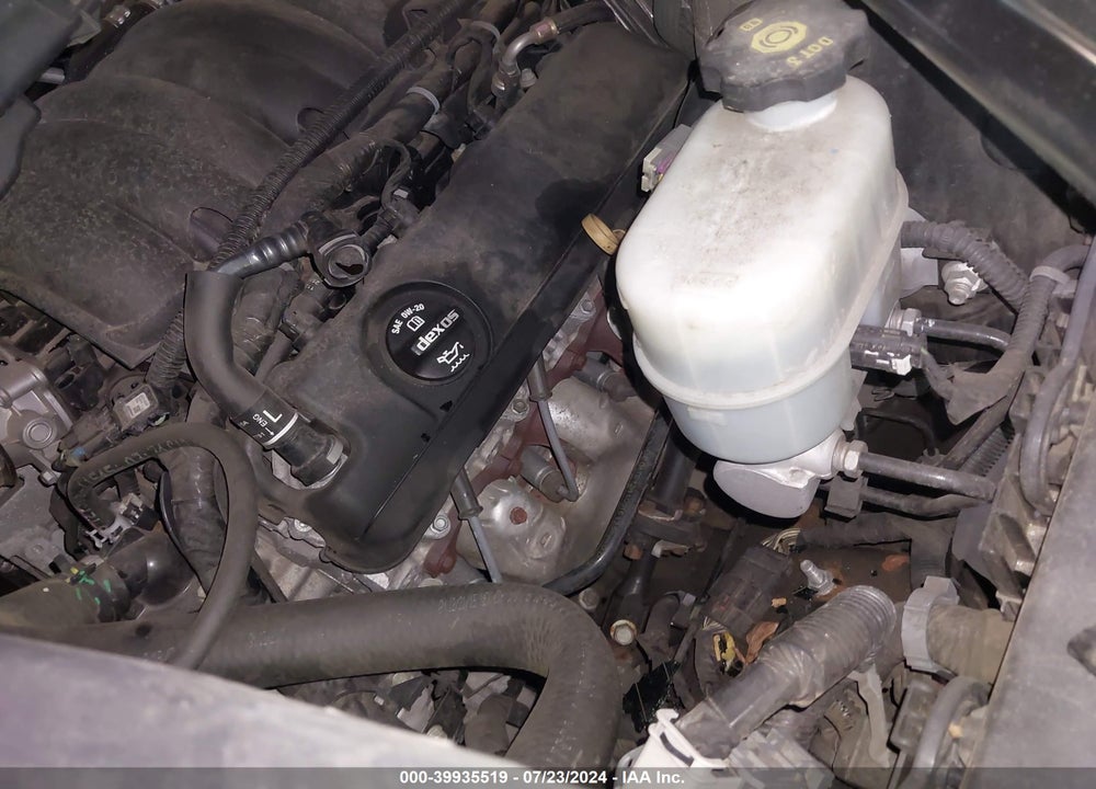 2016 CHEVROLET SUBURBAN VIN: 1GNSKHKC1GR258548