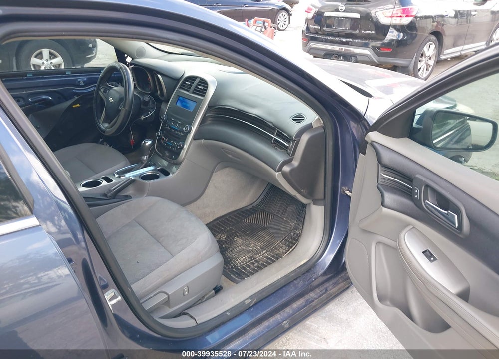 2015 CHEVROLET MALIBU LS VIN: 1G11B5SL7FF327318