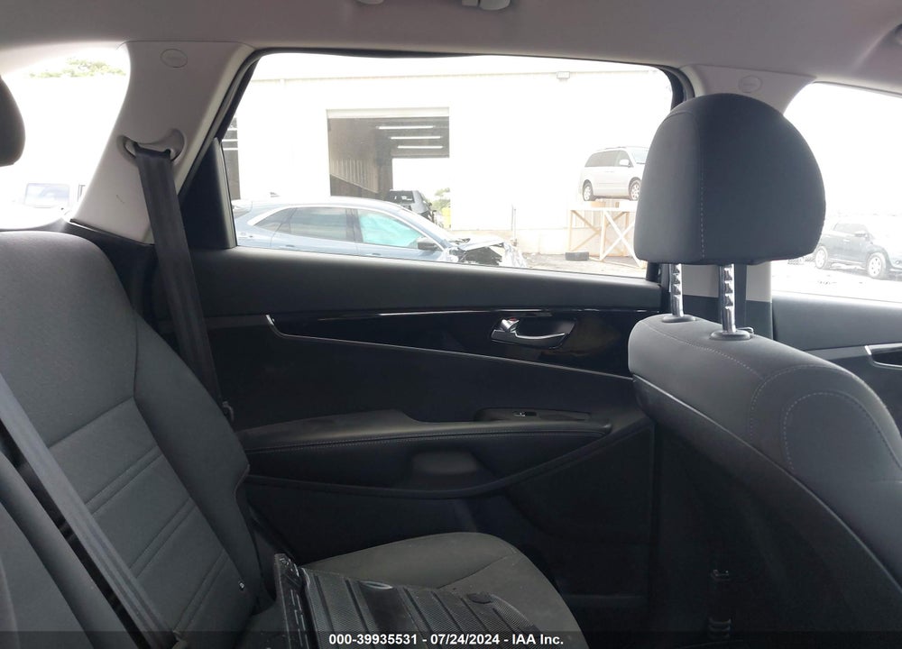 2020 KIA SORENTO 2.4L L VIN: 5XYPG4A31LG711781