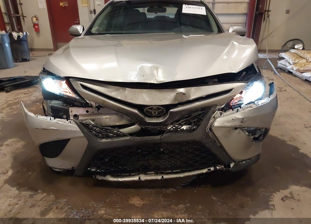 2018 TOYOTA CAMRY SE VIN: JTNB11HKXJ3021080