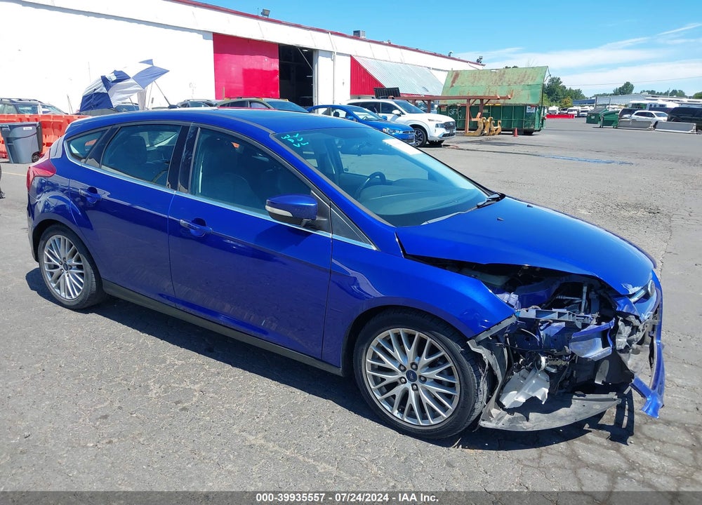 2014 FORD FOCUS TITANIUM VIN: 1FADP3N20EL260127