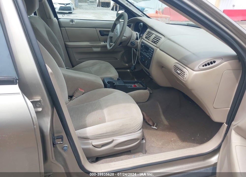 2005 FORD TAURUS SE VIN: 1FAFP53255A157207