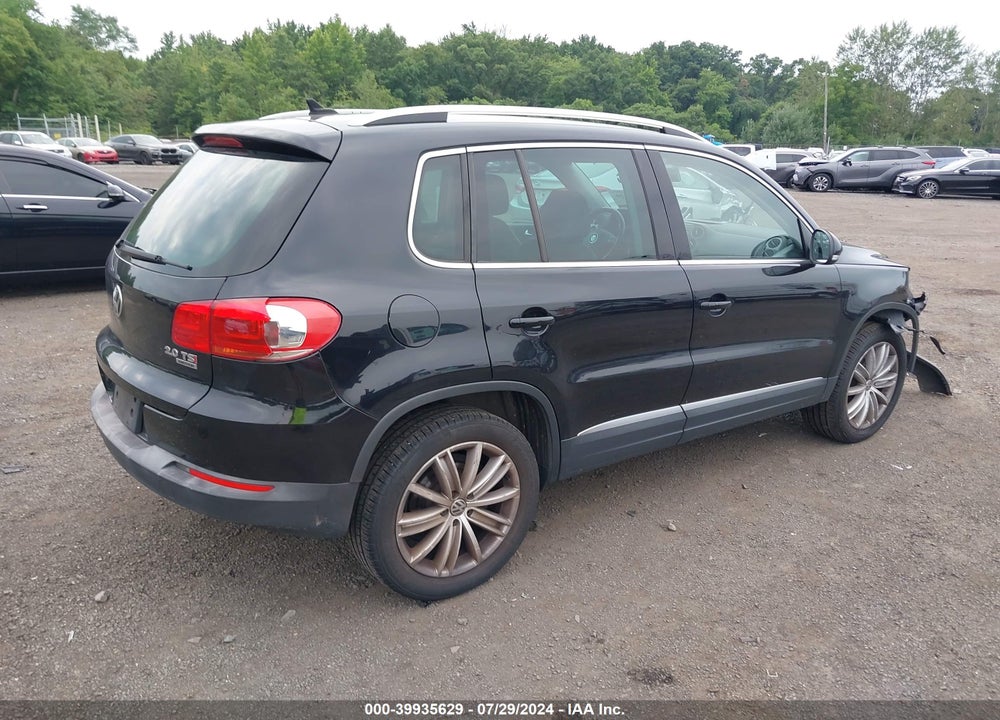 2013 VOLKSWAGEN TIGUAN SE VIN: WVGBV3AX4DW622834