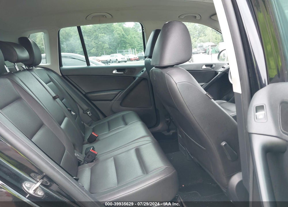 2013 VOLKSWAGEN TIGUAN SE VIN: WVGBV3AX4DW622834