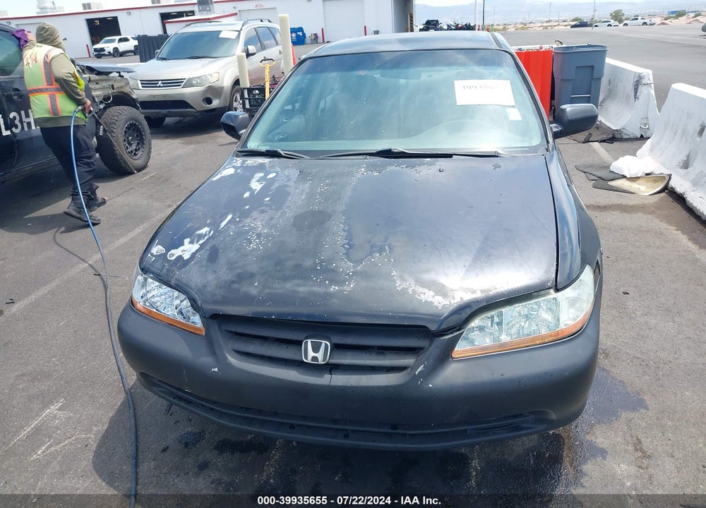 2002 HONDA ACCORD 2.3 LX VIN: 3HGCG56472G707421