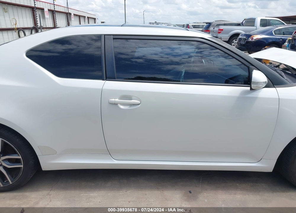 2016 SCION TC VIN: JTKJF5C77GJ020560