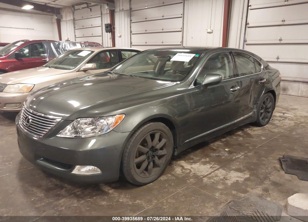 2008 LEXUS LS 460 VIN: JTHBL46F585068584