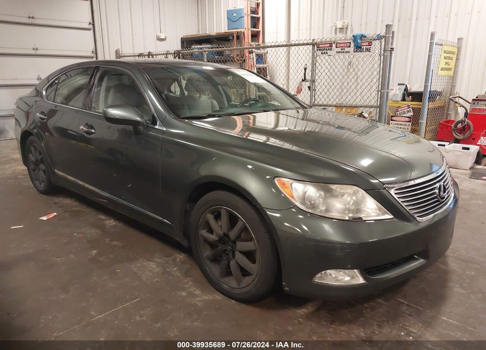 2008 LEXUS LS 460 VIN: JTHBL46F585068584
