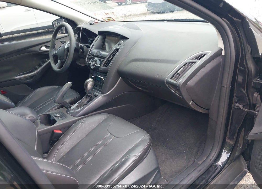 2014 FORD FOCUS TITANIUM VIN: 1FADP3N26EL353136