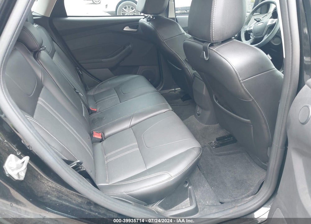 2014 FORD FOCUS TITANIUM VIN: 1FADP3N26EL353136